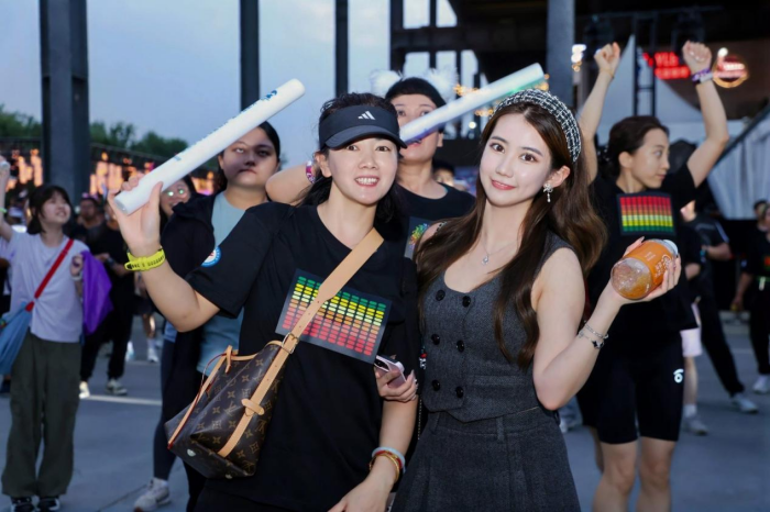 引导科学健, 学的体育事, 中心经济活