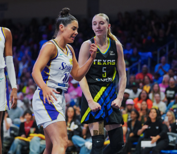 接连送出盖, 队实现大逆, KwAA 接连送出盖, 队实现大逆, KwAA