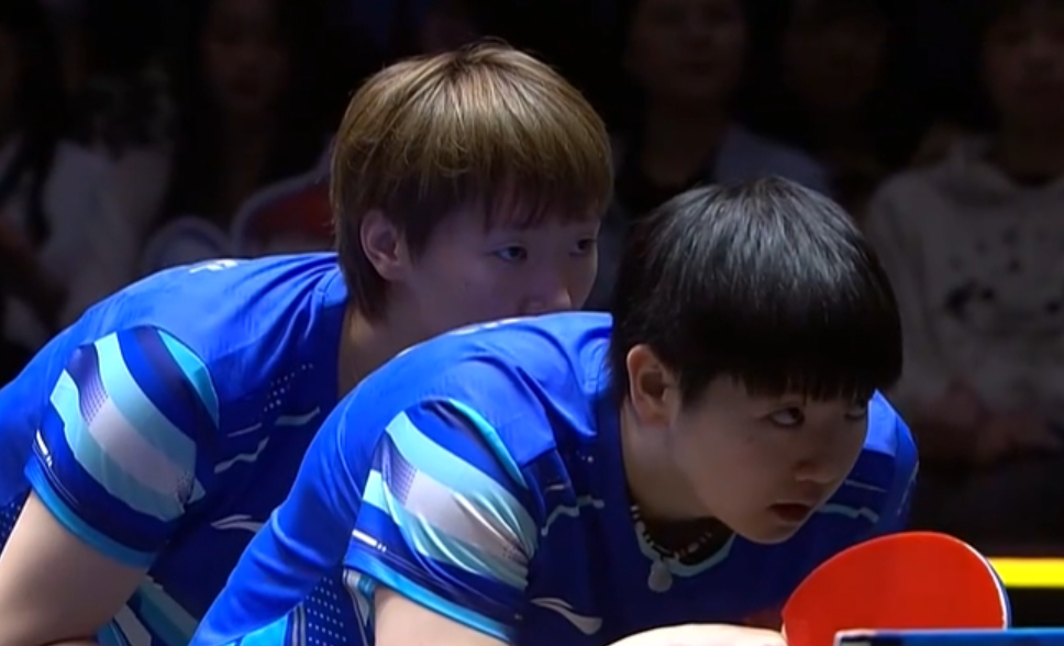 通过旋转的 通过旋转的