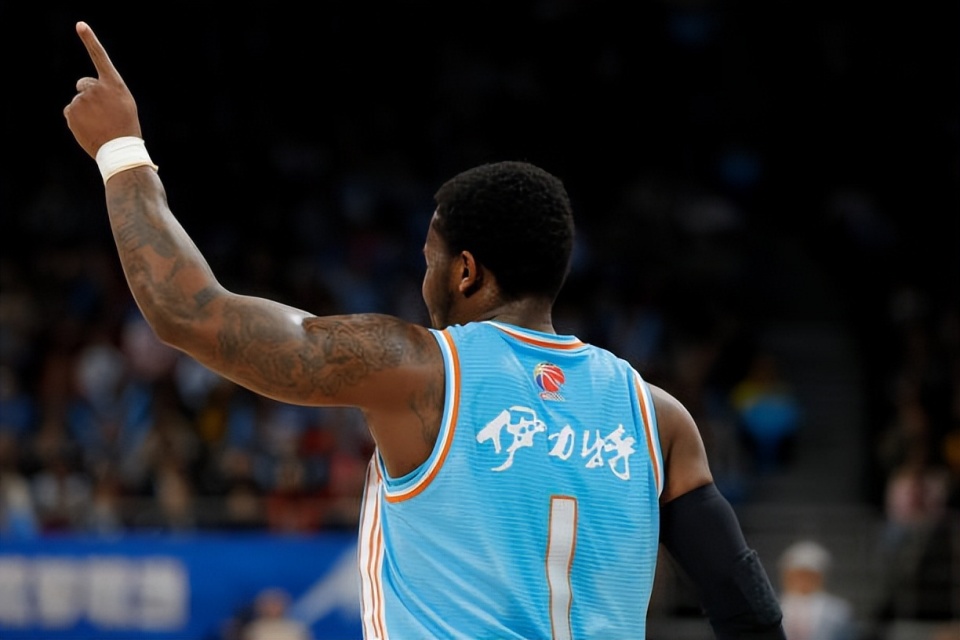 在NBA发, 年拿到了C 在NBA发, 年拿到了C