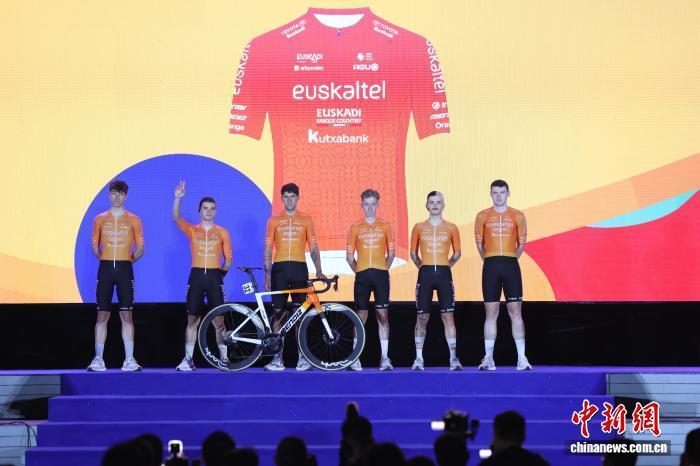 暨长三角穿, IACZ 暨长三角穿, IACZ